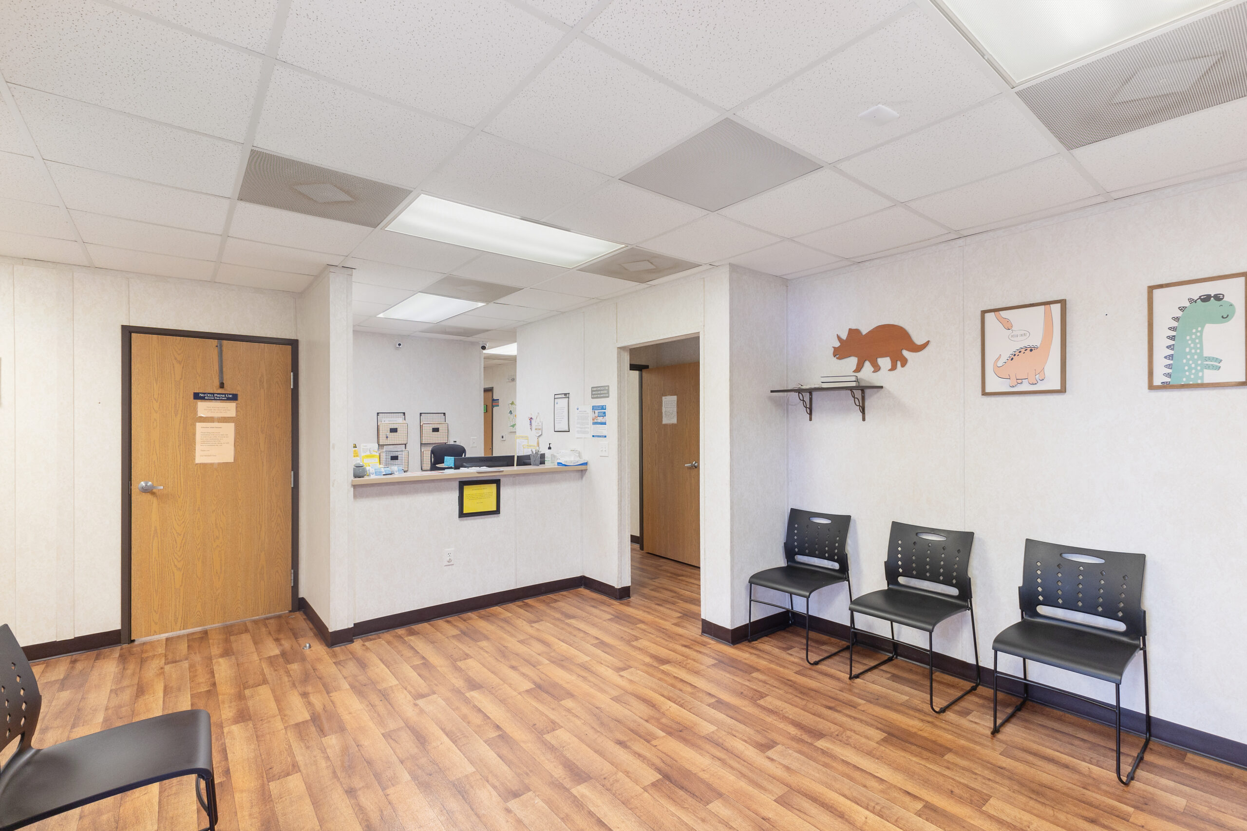 Fort Mitchell waiting room and front desk